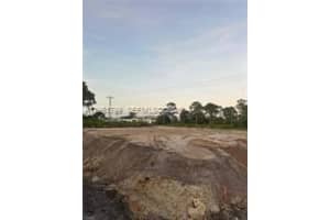 946 Columbus Blvd, Lehigh Acres, FL 33974, - MLS#A11961799