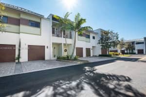 4480 Nw 8th Pl, Plantation