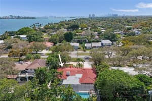 1247 Ne 101st St, Miami Shores