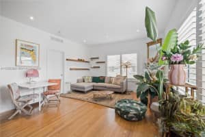 935 10th St 3 Miami Beach, FL 33139 - MLS#A11961890