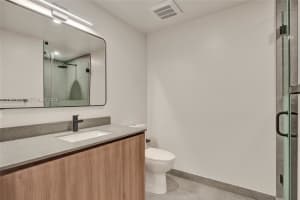 121 Ne 5th Street 807 Miami, FL 33132 - MLS#A11961922