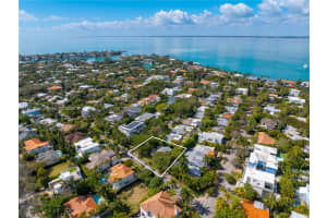 301 Redwood Ln Key Biscayne, FL 33149 - MLS#A11961951