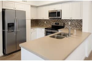 1150 Wildwood Lakes Blvd 203 Naples, FL 34104 - MLS#A11962009