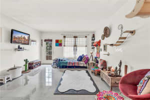 8550 Byron Ave 2h Miami Beach, FL 33141 - MLS#A11962043