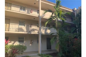 469 N Pine Island Rd B305, Plantation