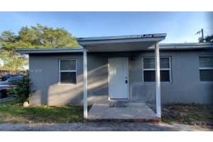 841 Nw 12th Ave 1 Fort Lauderdale, FL 33311 - MLS#A11962095