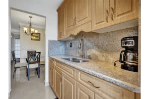 16701 Ne 13th Ave 209 Miami, FL 33162 - MLS#A11962112