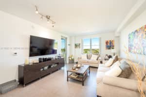 1830 Radius Dr 709, Hollywood