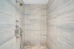 2201 Collins Ave 1010 Miami Beach, FL 33139 - MLS#A11962121