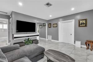 480 Ne 51st St Oakland Park, FL 33334 - MLS#A11962149