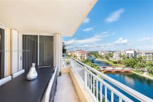 765 Crandon Blvd Ph-4 Key Biscayne, FL 33149 - MLS#A11962200