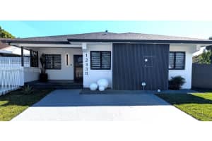 12330 Sw 195th Ter, Miami