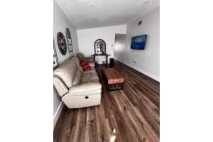 2551 W 64th Pl Hialeah, FL 33016 - MLS#A11962245