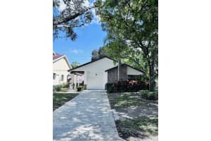 2560 Calamondin Cir Coconut Creek, FL 33063 - MLS#A11962262