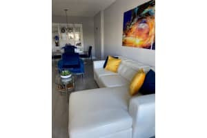 400 Kings Point Dr 526 Sunny Isles Beach, FL 33160 - MLS#A11962290