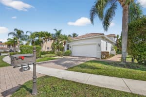 240 E Isle Verde Way Palm Beach Gardens, FL 33418 - MLS#A11962346