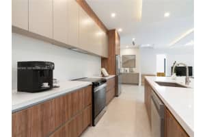 1709 Sw 23rd St Fort Lauderdale, FL 33315 - MLS#A11962359