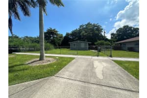 10070 Sw 176th St Palmetto Bay, FL 33157 - MLS#A11962379