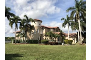 4800 Nw 124th Way Coral Springs, FL 33076 - Off Market