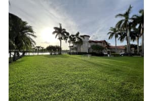 4800 Nw 124th Way Coral Springs, FL 33076 - Off Market