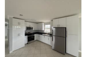948 47th St , Hialeah, FL 33013 - MLS#A11962455