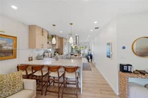 1737 Sw 11th St, Miami