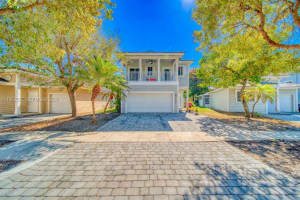 3228 Se 3rd Dr, Homestead