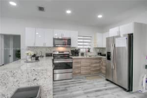 1445 Ne 181st St 1415 North Miami Beach, FL 33162 - MLS#A11962536