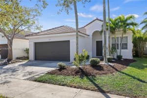 625 Bald Cypress Rd, Weston