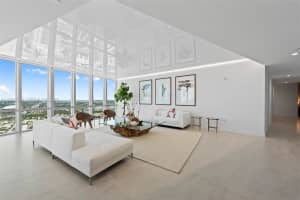 851 Ne 1st Ave Ph5212 Miami, FL 33132 - MLS#A11962643