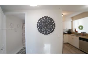 117 Nw 42nd Ave 708 Miami, FL 33126 - MLS#A11962668