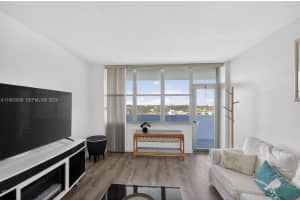 7441 Wayne Avenue 8j Miami Beach, FL 33141 - MLS#A11962690