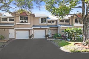 2260 W Discovery Cir W Deerfield Beach, FL 33442 - MLS#A11962695