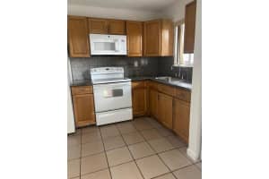 2710 W 76th St 101 Hialeah, FL 33016 - MLS#A11962704