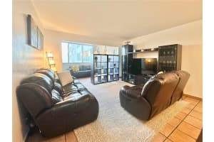 7135 Collins Ave APT 811, Miami Beach, FL 33141, - MLS#A11962708