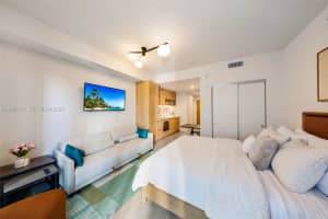 11 Ne 6th St 1208 Miami, FL 33132 - MLS#A11962711