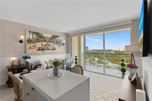 3350 SW 27th Ave APT 1806, Miami, FL 33133, - MLS#A11962759