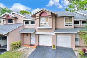 2149 W Discovery Cir W, Deerfield Beach