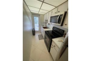 2110 Ne 39th St 4b Fort Lauderdale, FL 33308 - MLS#A11962771