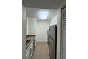 2811 N Oakland Forest Dr 102 Oakland Park, FL 33309 - MLS#A11962788