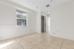 520 SW 5th St APT 203, Miami, FL 33130, - MLS#A11962815