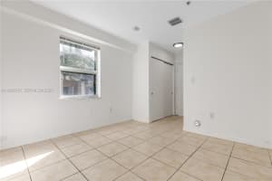 520 SW 5th St APT 203, Miami, FL 33130, - MLS#A11962815