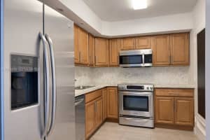 400 Kings Point Dr 224 Sunny Isles Beach, FL 33160 - MLS#A11962816