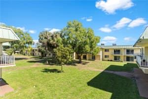 505 Nw 177th St 243, Miami Gardens