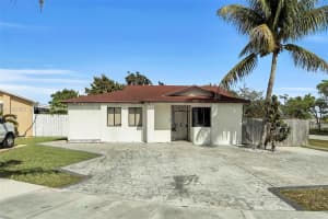 12201 Sw 194th Ter, Miami