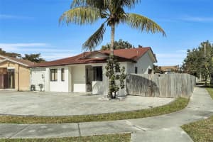 12201 Sw 194th Ter Miami, FL 33177 - MLS#A11962865