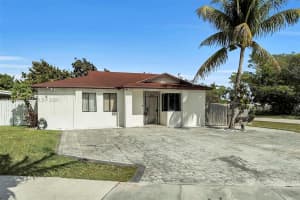 12201 Sw 194th Ter Miami, FL 33177 - MLS#A11962865