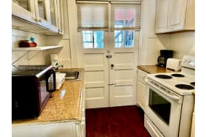 1800 Fillmore St A Hollywood, FL 33020 - MLS#A11962871