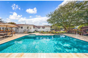 564 De Leon Dr Miami Springs, FL 33166 - MLS#A11962878