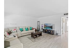 13250 Sw 7th Ct 317l Pembroke Pines, FL 33027 - MLS#A11962892